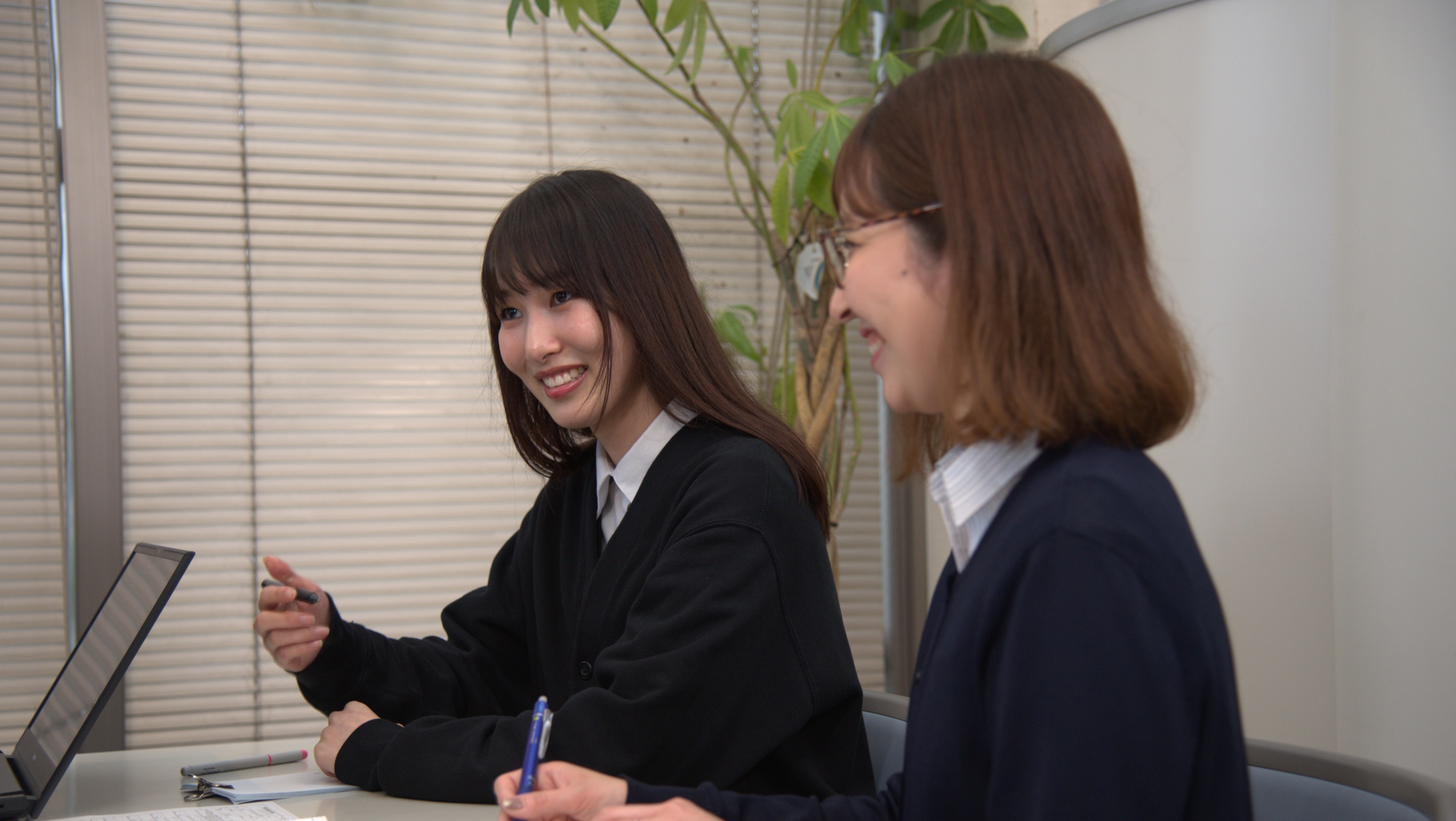 会社案内・先輩インタビュー
